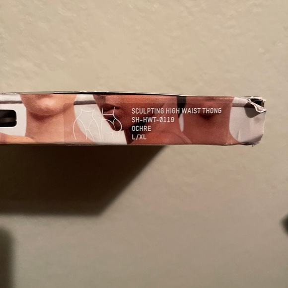 SKIMS - Picture 4 of 4